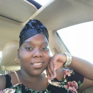 Meet your Posher, Shawntee